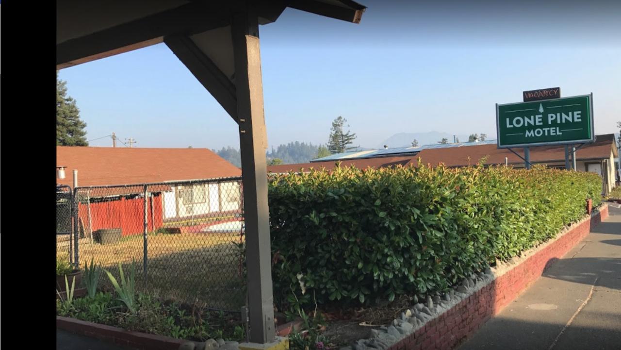 Lone Pine Motel Garberville Exterior foto
